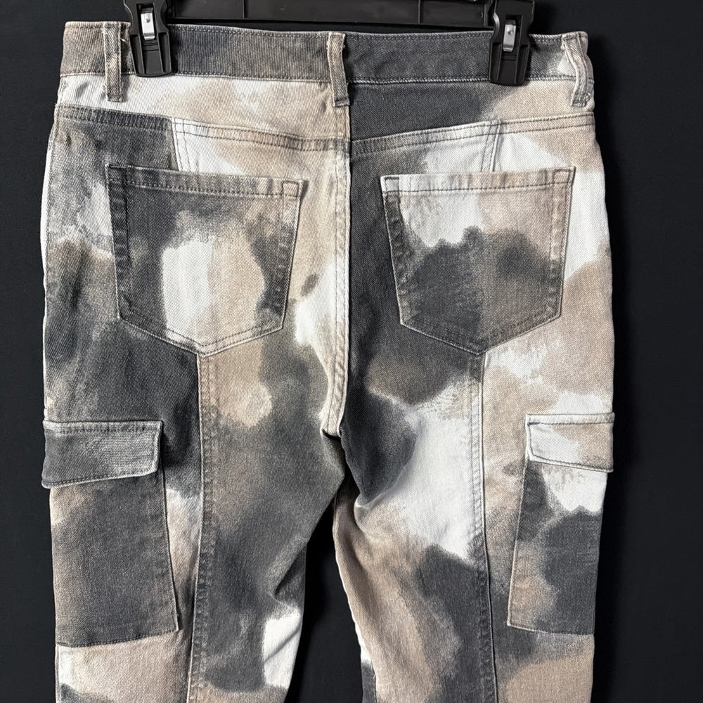 LOGO by Lori Goldstein Straight Leg Cargo Jeans Grey Combo Petite 4 A630407 - Picture 4 of 9